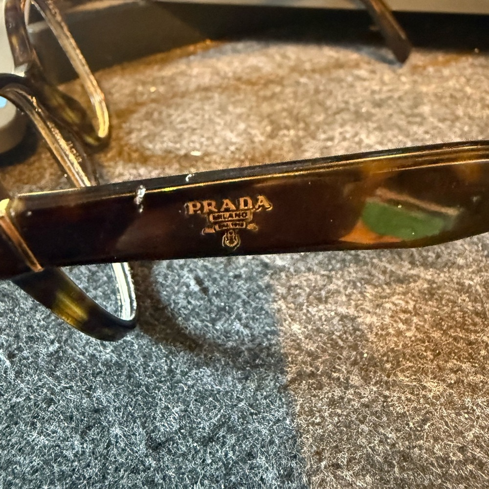 Prada eyeglass frames - Picture 5 of 6